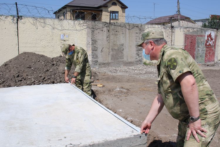 В Управлении Росгвардии по Карачаево-Черкесской Республике заложен первый камень в основание мемориала погибшим воинам правопорядка