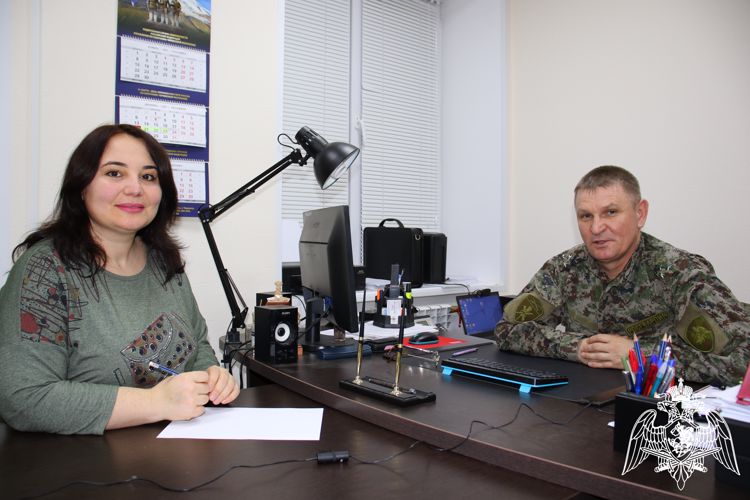 Журналисты ГТРК «Карачаево-Черкесия» подготовили сюжет о погибшем при исполнении воинского долга офицере СОБР