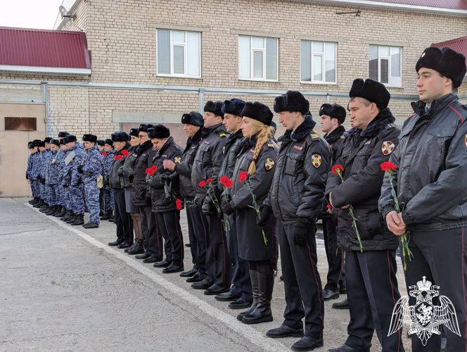 Росгвардейцы почтили память боевого товарища  в Карачаево-Черкесии