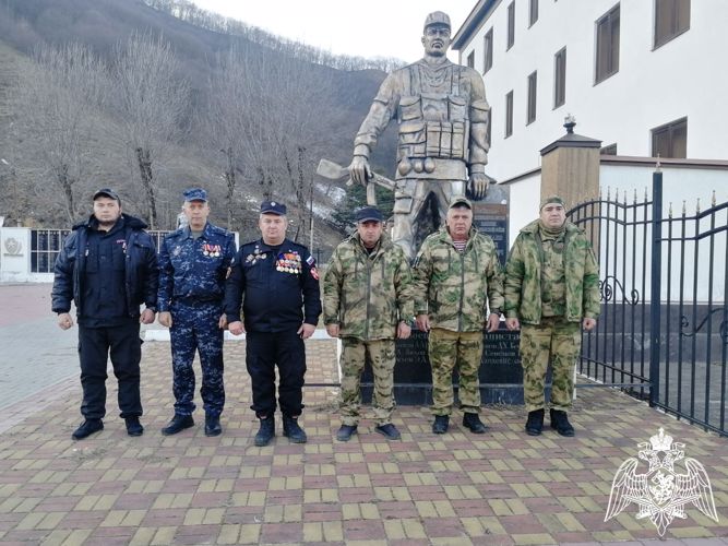 Росгвардейцы Карачаево-Черкесии  приняли участие в траурном митинге в День памяти воинов-интернационалистов 