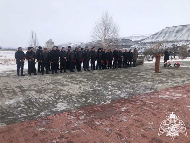 Росгвардейцы Карачаево-Черкесии приняли участие в мероприятии по случаю годовщины освобождения перевалов Кавказа от захватчиков