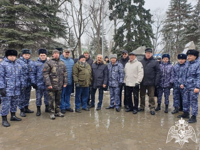 Росгвардейцы Карачаево-Черкесии  приняли участие в траурном митинге в День памяти воинов-интернационалистов 