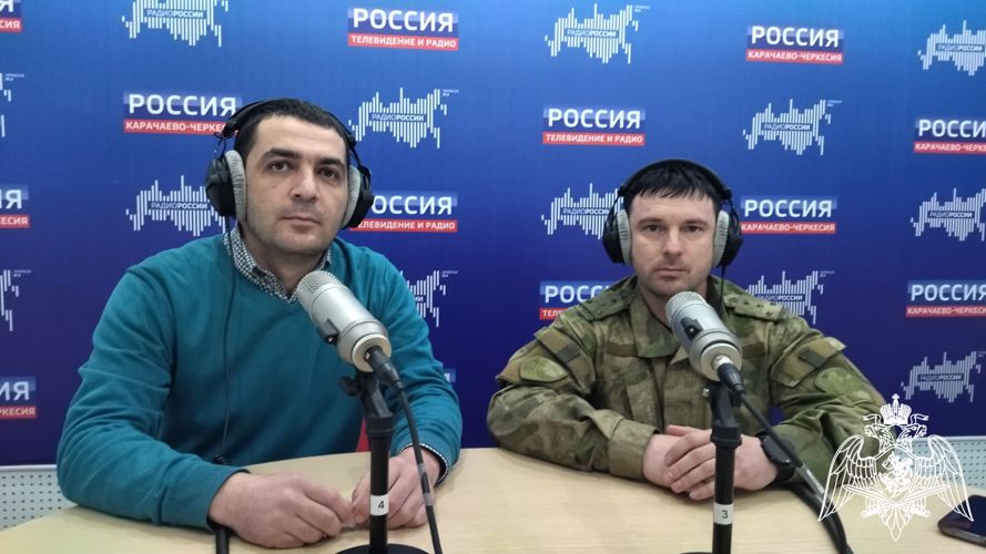 В Карачаево-Черкесии росгвардеец стал участником прямого эфира региональной радиостанции 