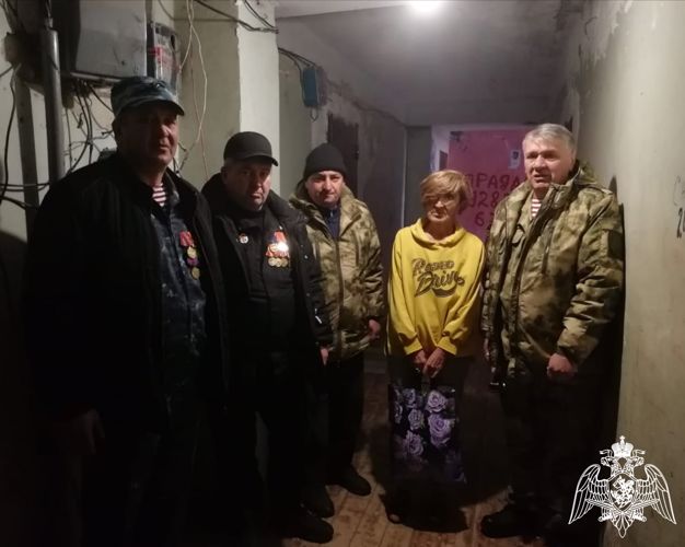 В Карачаево-Черкесии ветераны Росгвардии поздравили многодетных  матерей с 8 марта