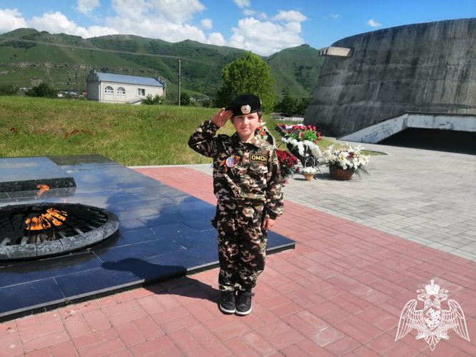  Ветераны Росгвардии провели для школьников Карачаевска урок Мужества  