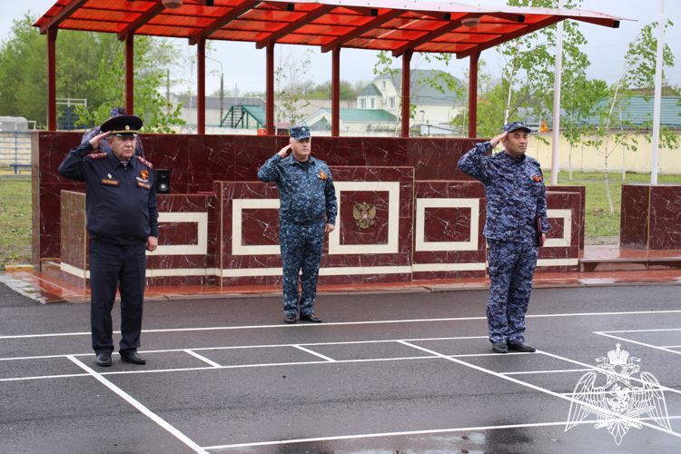 В Карачаево-Черкесии молодые сотрудники Росгвардии приняли Присягу