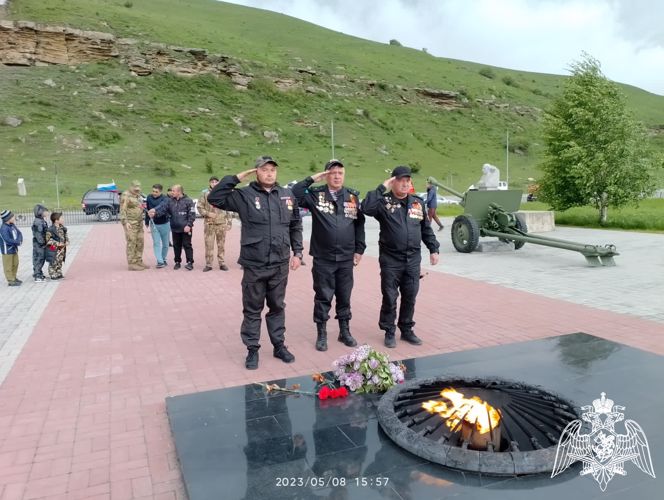 В Карачаево-Черкесии в День Победы сотрудники и ветераны Росгвардии приняли участие в автопробеге  