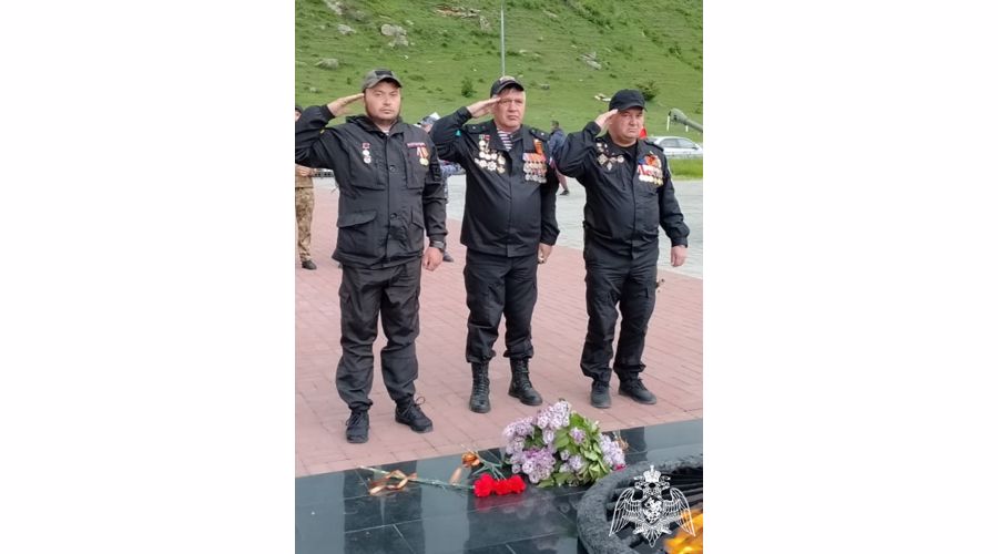 В Карачаево-Черкесии в День Победы сотрудники и ветераны Росгвардии приняли участие в автопробеге  