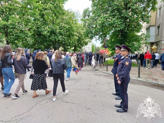 Сотрудники Росгвардии Карачаево - Черкесии обеспечили охрану общественного порядка и безопасность граждан в период празднования 78-ой годовщины Победы в Великой Отечественной войне