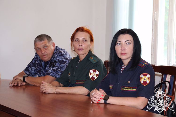 Помощник начальника Управления по ВСМИ - начальник пресс-службы территориального Управления Росгвардии подполковник полиции Виктория Духина приняла участие в учебно-методических сборах 