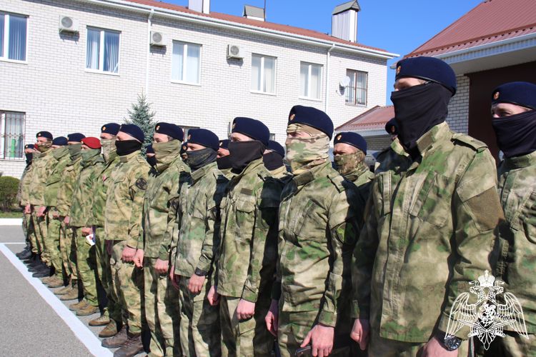 В Карачаево-Черкесии росгвардейцы присоединились к всероссийской акции «Минута молчания»