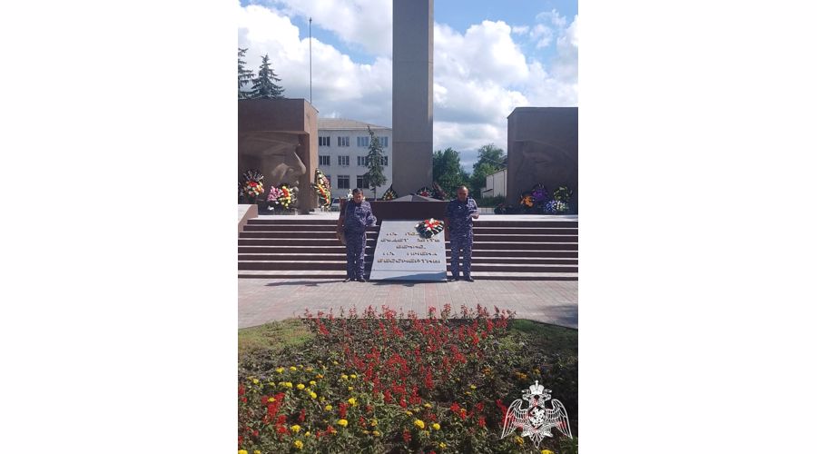 В Карачаево-Черкесии росгвардейцы присоединились к всероссийской акции «Минута молчания»