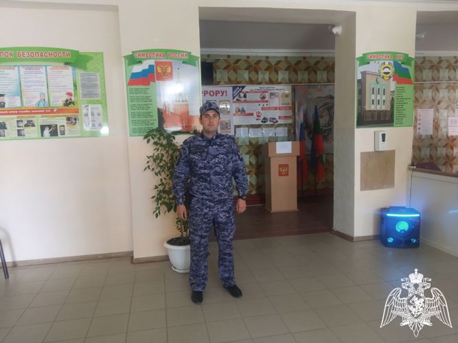 Сотрудники Росгвардии  обеспечили правопорядок в период проведения Единого дня голосования в Карачаево-Черкесии
