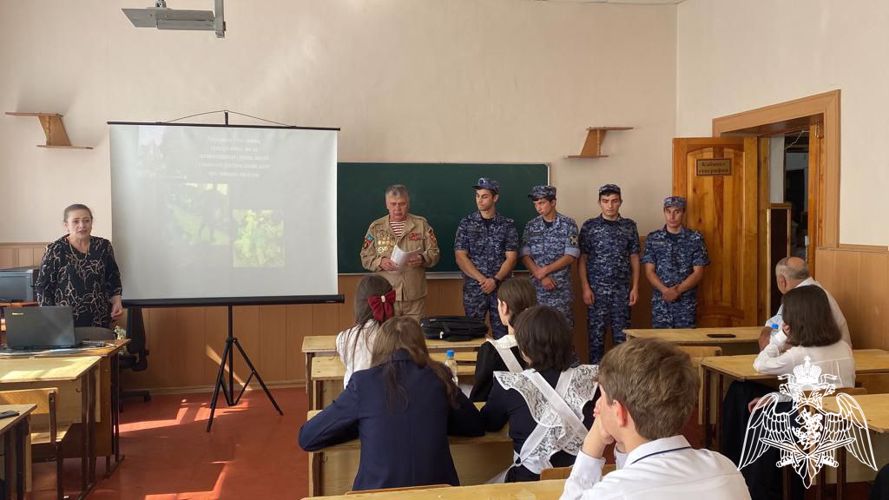 Росгвардейцы Карачаево-Черкесии присоединились к всероссийской акции «Вместе против террора»