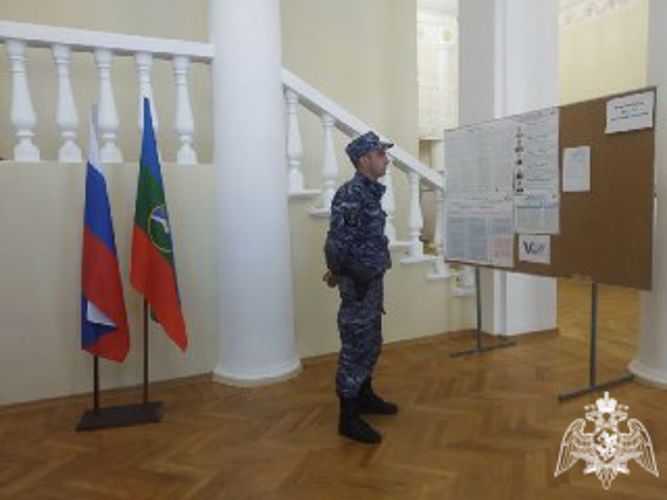 Сотрудники Росгвардии  обеспечили правопорядок в период проведения Единого дня голосования в Карачаево-Черкесии