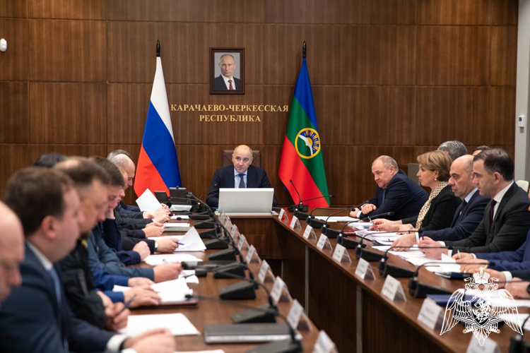 Начальник Управления Росгвардии по Карачаево-Черкесской Республике принял участие в заседании Антитеррористической комиссии региона
