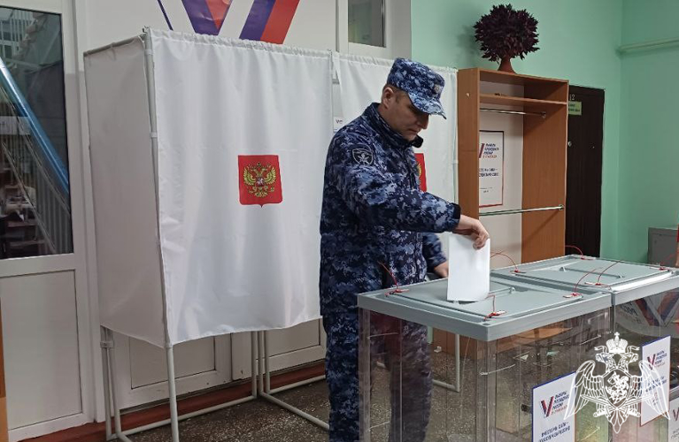 В Карачаево-Черкесии росгвардейцы приняли  участие в выборах Президента Российской Федерации