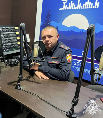 В Карачаево-Черкесии офицер Росгвардии выступил в прямом эфире региональной радиостанции