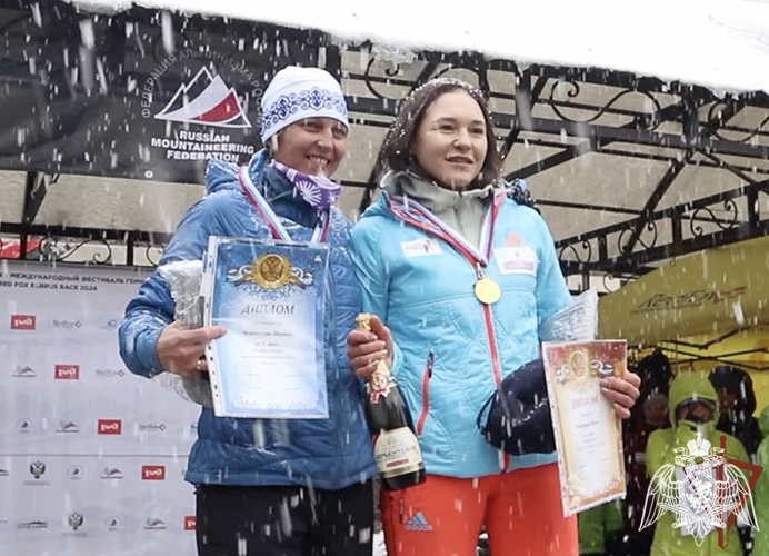 Росгвардейцы участвуют в международном фестивале Red Fox Elbrus Race 2024