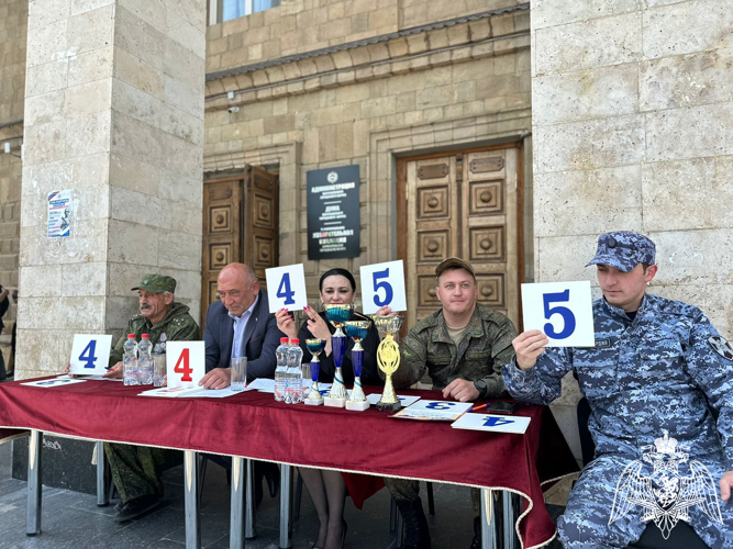 Росгвардейцы приняли участие в конкурсе «Смотр строя и песни» в  Карачаево-Черкесии
