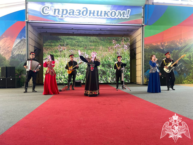 Росгвардейцы Карачаево - Черкесии приняли участие  в обеспечении общественной безопасности на День России