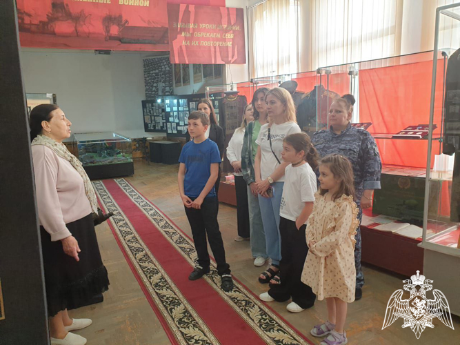 В Карачаево-Черкесии стартовала ведомственная акция «Каникулы с Росгвардией»