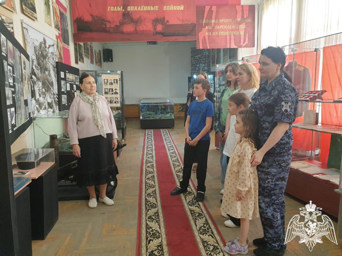 В Карачаево-Черкесии стартовала ведомственная акция «Каникулы с Росгвардией»