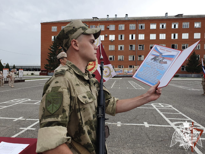 Около 200 новобранцев приведены к Присяге в Северо-Кавказском ордена Жукова округе Росгвардии