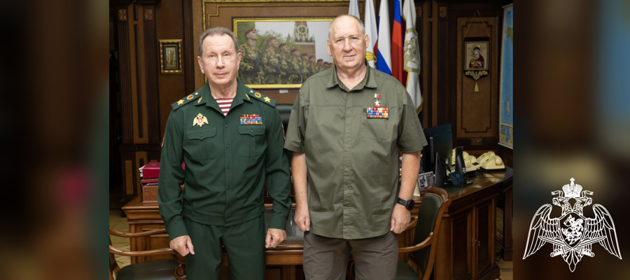 Генерал армии Виктор Золотов поздравил с юбилеем Героя России Сергея Лысюка