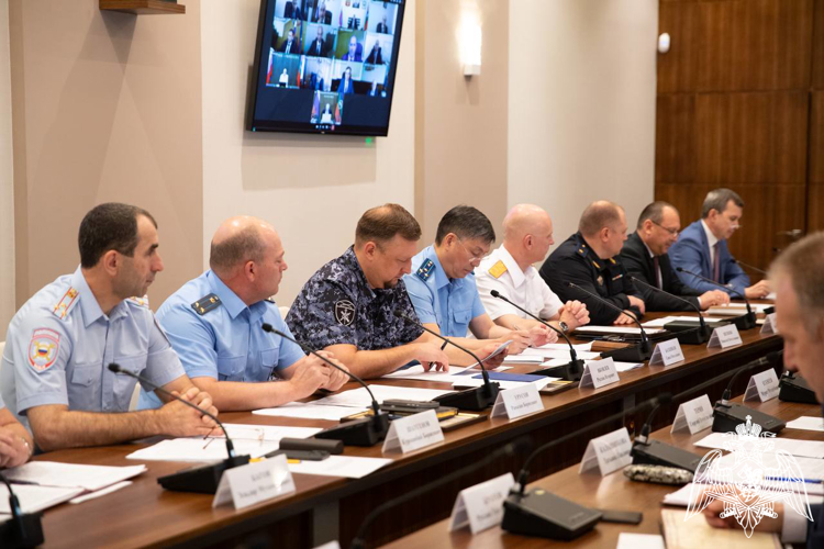 Начальник Управления Росгвардии по Карачаево-Черкесской Республике принял участие в заседании Антитеррористической комиссии региона