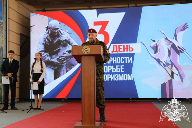 В Карачаево-Черкесии представитель Росгвардии принял участие в памятном мероприятии 