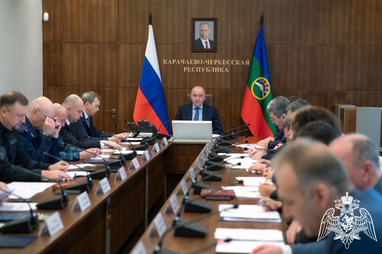 Начальник Управления Росгвардии по Карачаево-Черкесской Республике принял участие в заседании Антитеррористической комиссии региона