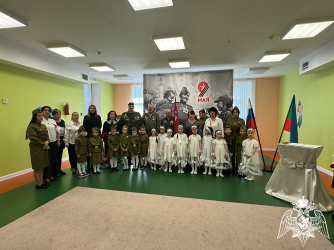 В Карачаево-Черкесии представители Росгвардии стали участниками патриотической акции 