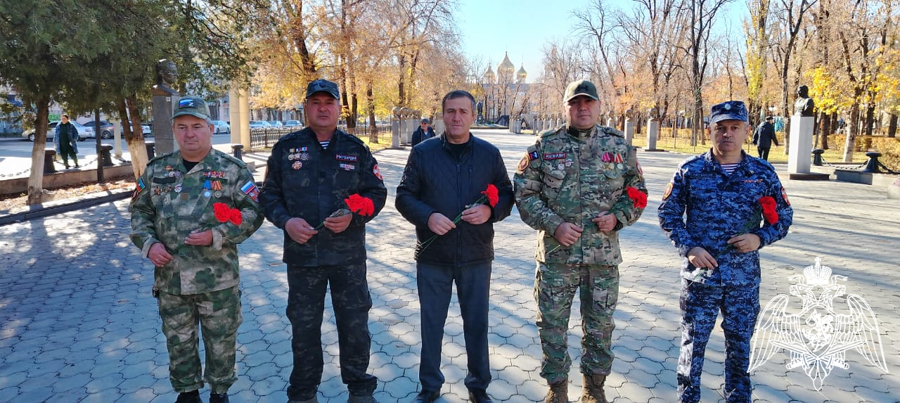 В Карачаево-Черкесии представители Росгвардии провели  для школьников региона урок Мужества