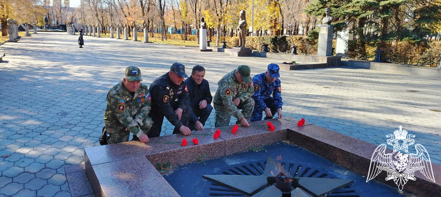 В Карачаево-Черкесии представители Росгвардии провели  для школьников региона урок Мужества