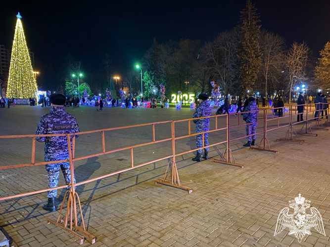 Росгвардейцы Карачаево-Черкесии обеспечили охрану общественного порядка в Новогоднюю ночь