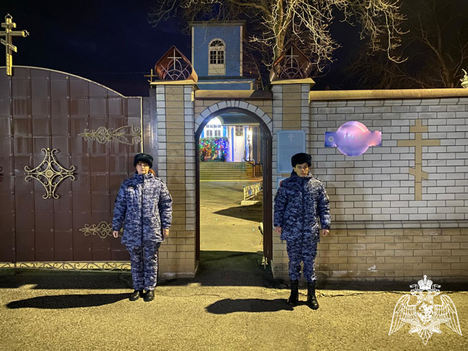 Росгвардейцы Карачаево-Черкесии обеспечили охрану общественного порядка в Рождество Христово
