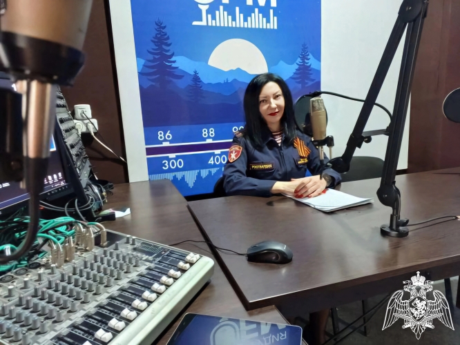 В рамках празднования 80-летия Победы в Великой Отечественной войне на радио «КЧР FM» состоялся прямой эфир, посвященный подвигу ветерана