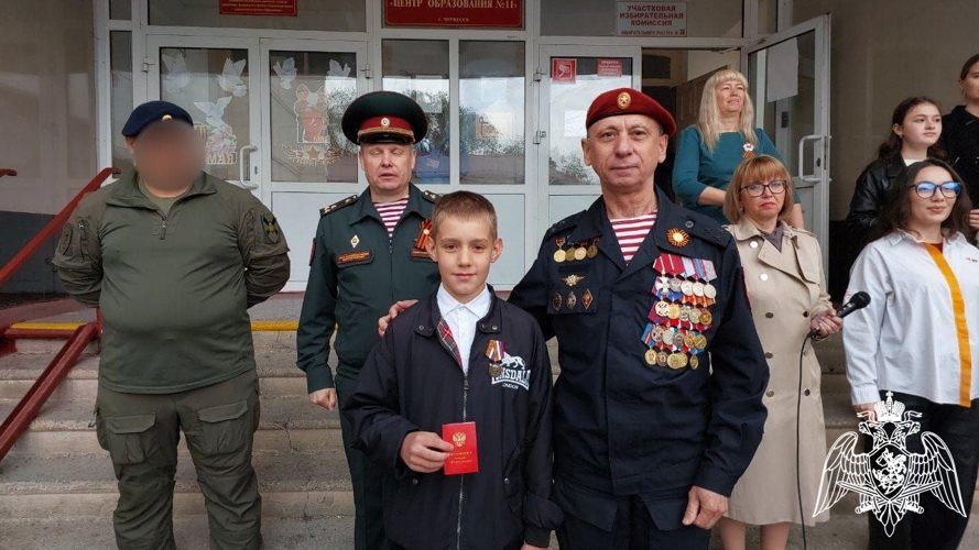 Сотрудники Росгвардии встретились со школьниками Черкесска