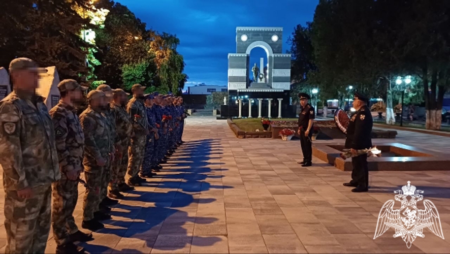 Акцию «Свеча памяти» поддержали сотрудники Росгвардии в Карачаево-Черкесии
