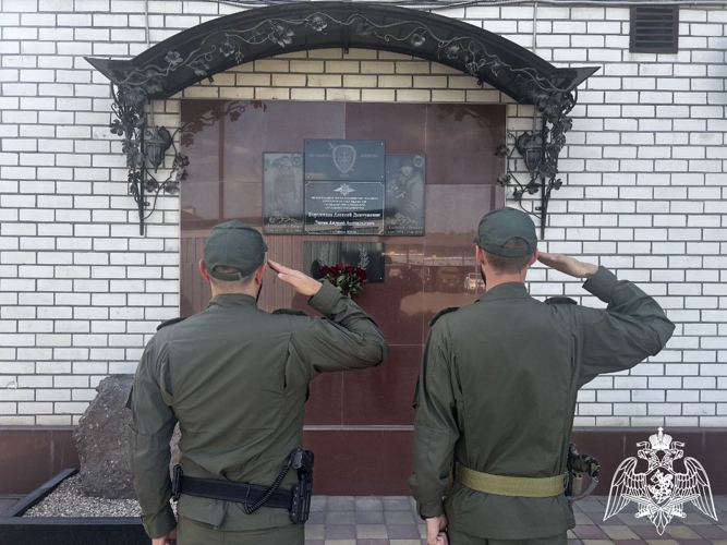 Сотрудники Росгвардии провели памятное мероприятие в Черкесске