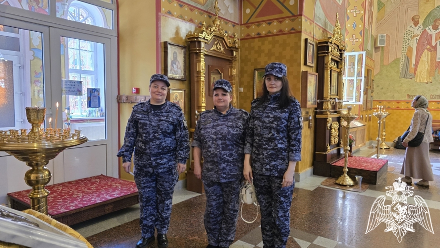 Росгвардейцы Карачаево-Черкесии приняли участие в торжественном богослужении  