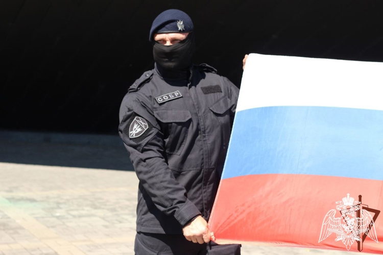 В Росгвардии проходят мероприятия, приуроченные ко Дню государственного флага Российской Федерации