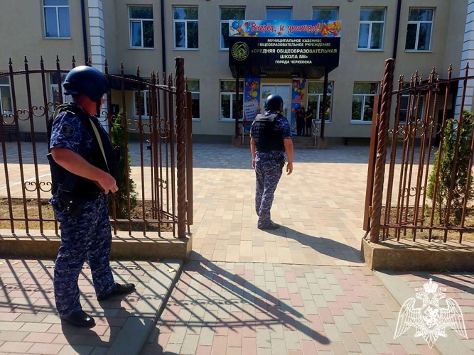 В Карачаево-Черкесии росгвардейцы приняли участие во всероссийских антитеррористических учениях