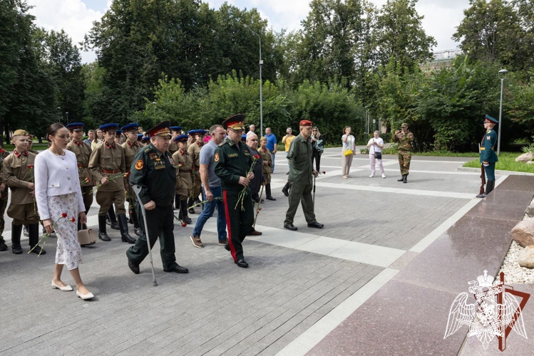При поддержке Росгвардии стартовал патриотический сбор «Ратники Отечества. Зайцева гора – 2025»