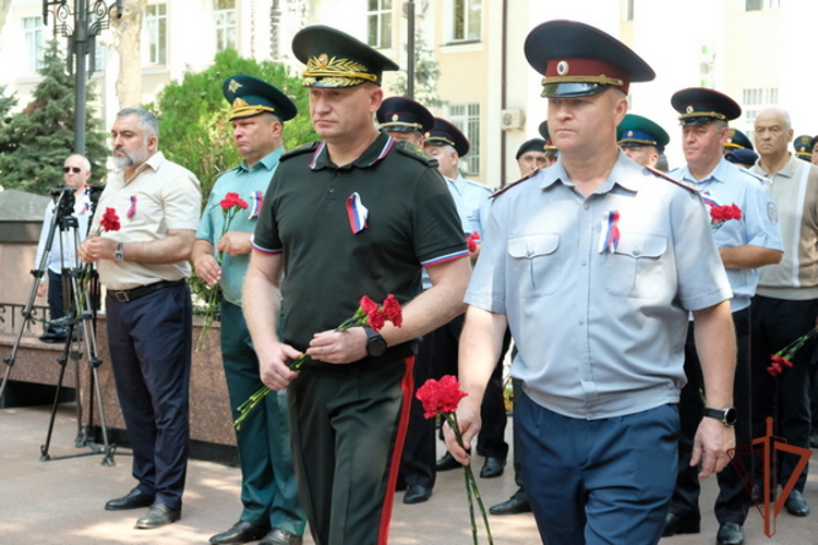 Сотрудники Росгвардии приняли участие в мероприятиях ко Дню солидарности в борьбе с терроризмом на Северном Кавказе