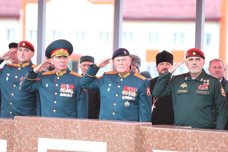 Центру спецназначения Северо-Кавказского округа Росгвардии вручили орден Жукова