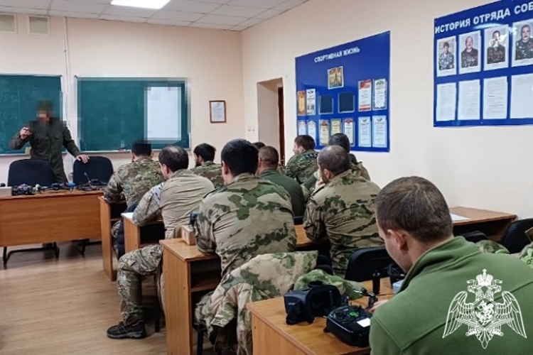 В Черкесске прошел учебный сбор с сотрудниками спецподразделений полиции Северо-Кавказского округа Росгвардии