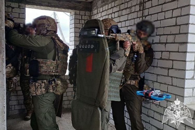 В Черкесске прошел учебный сбор с сотрудниками спецподразделений полиции Северо-Кавказского округа Росгвардии