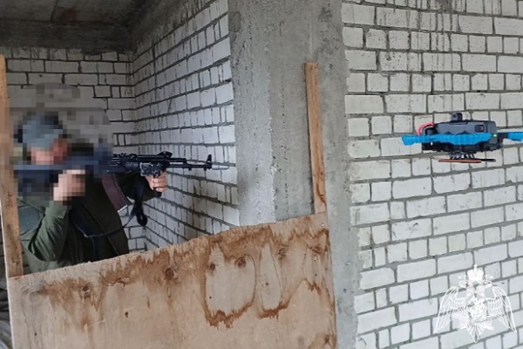 В Черкесске прошел учебный сбор с сотрудниками спецподразделений полиции Северо-Кавказского округа Росгвардии